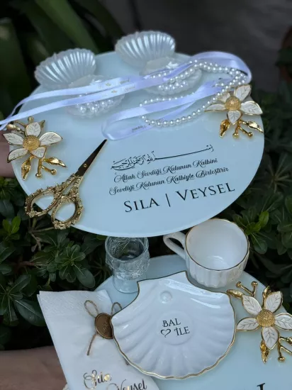 Papatya Kulplu Cam Tepsi Söz & Damat Kahve Seti