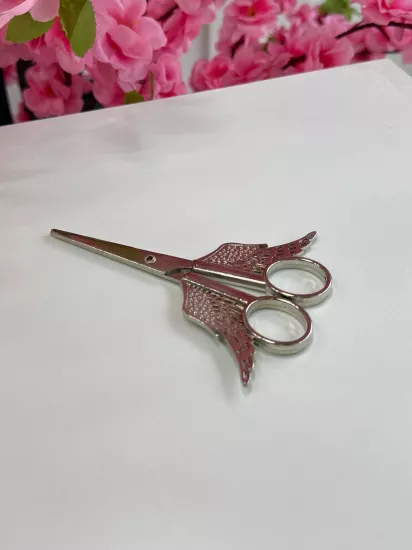 Kanatlı Gümüş Renk Söz Makası
