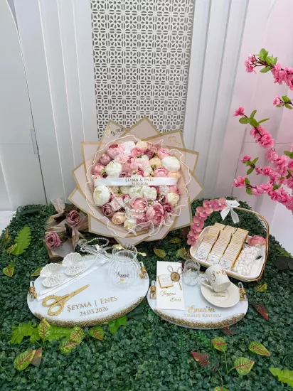 41 Gül & Söz Tepsisi Tam Set