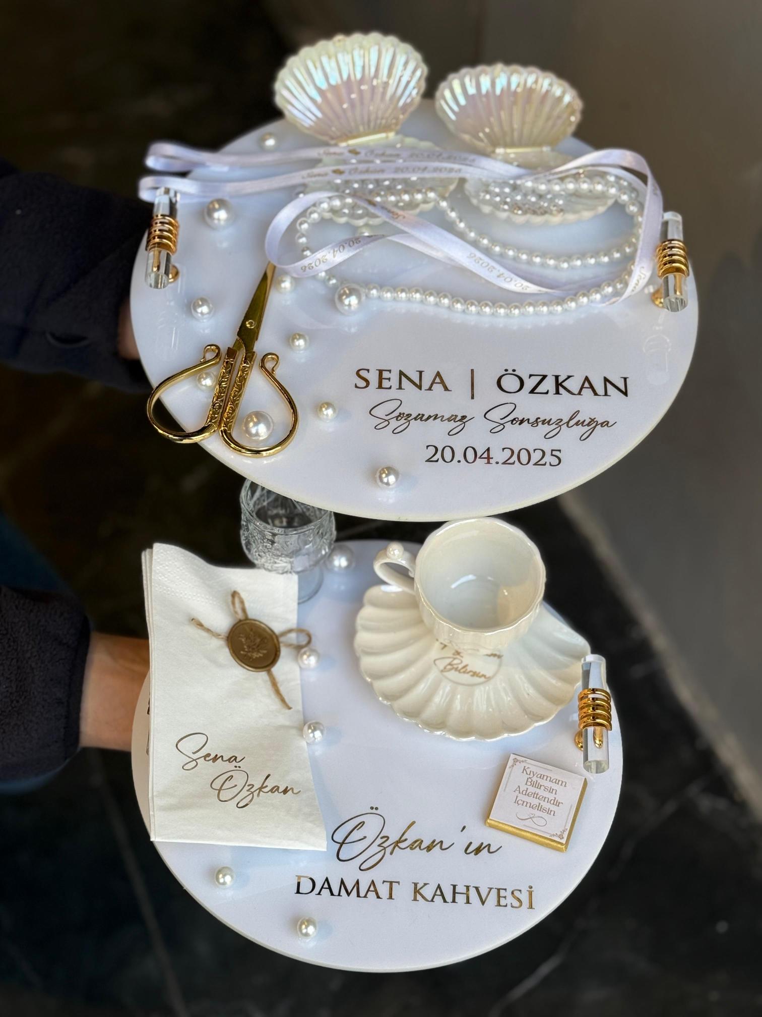 Yuvarlak Pleksi Tepsi & İstiridye Fincanlı Damat Kahvesi Seti