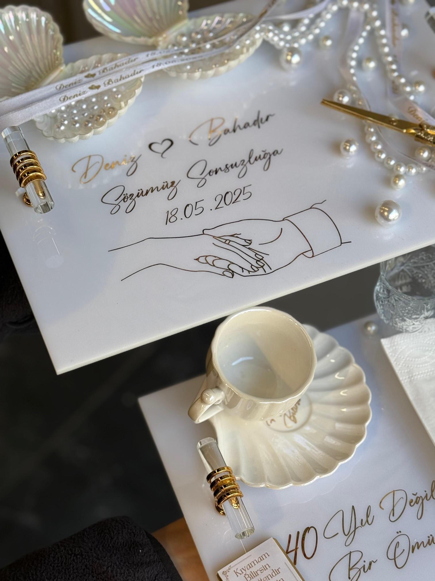 Pleksi Tepsi & İstiridye Fincanlı Özel Damat Kahvesi Seti
