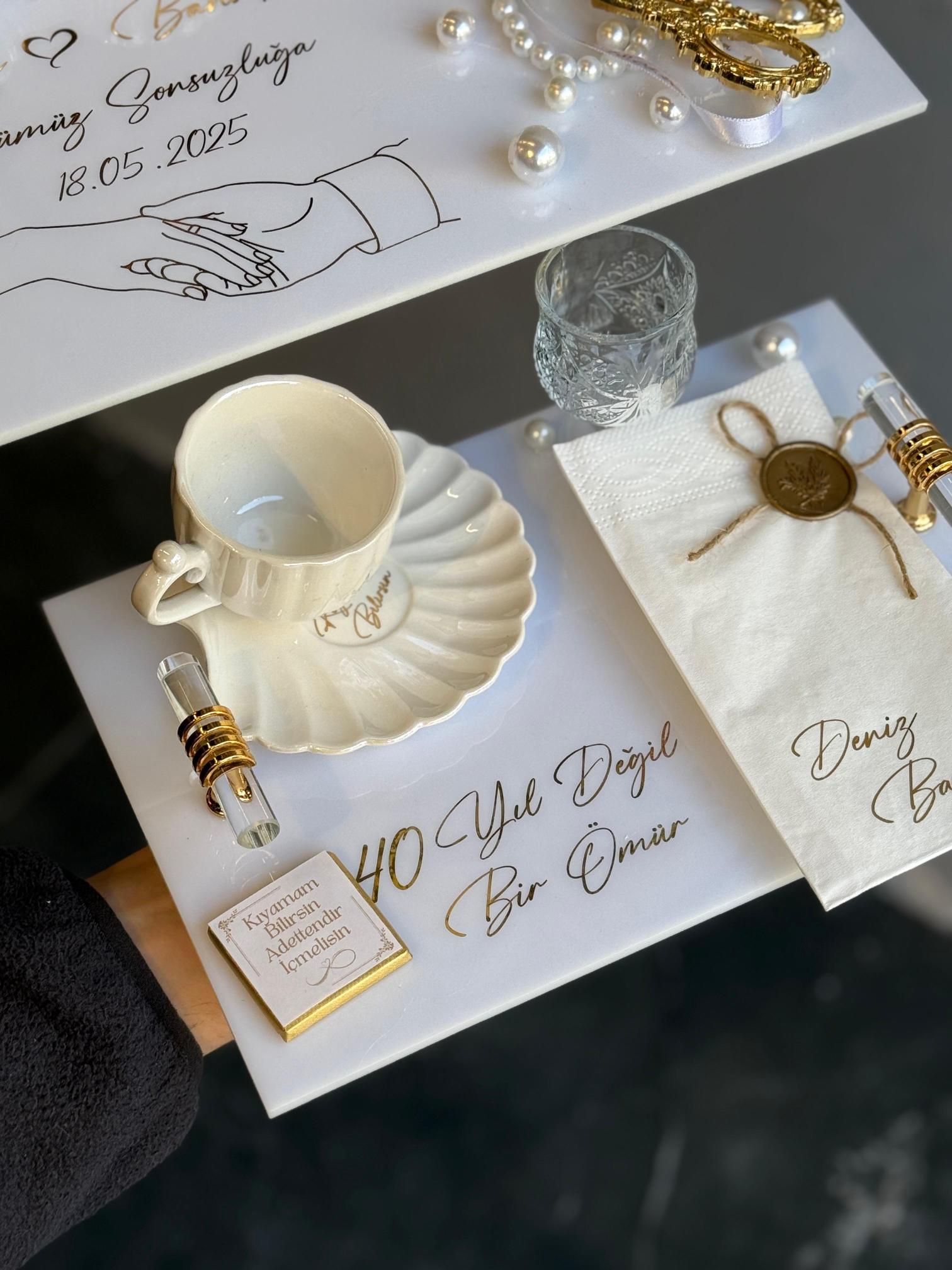 Pleksi Tepsi & İstiridye Fincanlı Özel Damat Kahvesi Seti